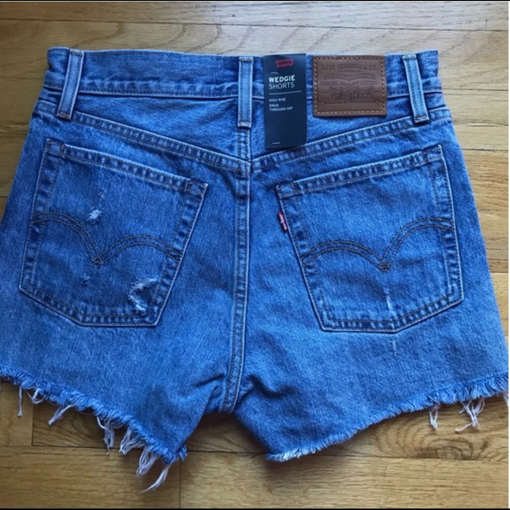 Levi’s High Waisted Wedgie Short